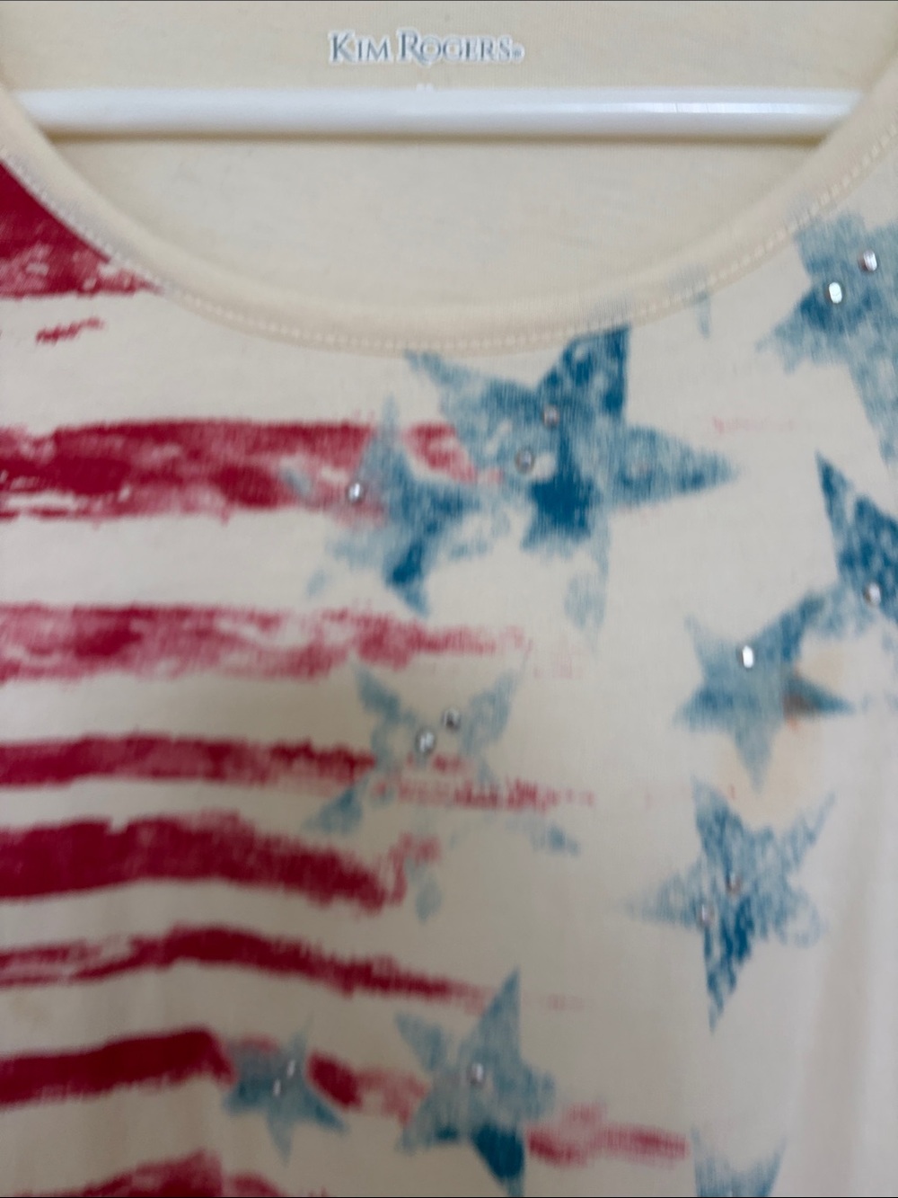 Kim Rogers Cream Tee with Red Stripe & Blue Star Graphic - Picture 3 of 4